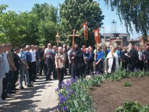� ����������� �� (� 82) �������� 1027 ��������� �������� ����